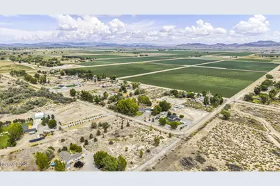 79 W Tucker Lane, Yerington, NV 89447 - Photo 32