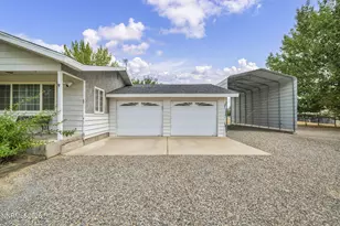 79 W Tucker Ln, Yerington, NV 89447 - Photo 4