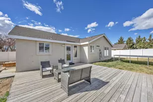 1453 Grey Bluffs Dr, Fernley, NV 89408 - Photo 8