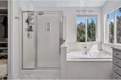 2390 Lincoln Meadows Drive, Reno, NV 89521 - Photo 32