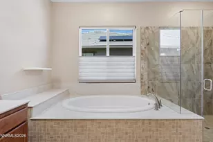 9827 Dyevera Ln, Reno, NV 89521 - Photo 36