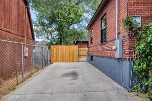 360 Roberts St, Reno, NV 89502 - Photo 34