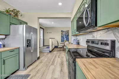 15950 Carl Drive, Reno, NV 89511 - Photo 18