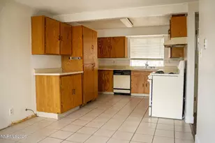 2510 Patrice Dr, Sparks, NV 89431 - Photo 6