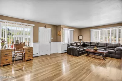 724 W 5th Street, Carson City, NV 89703 - Photo 2