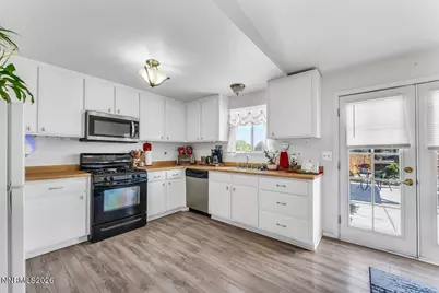100 Ring Road, Dayton, NV 89403 - Photo 6