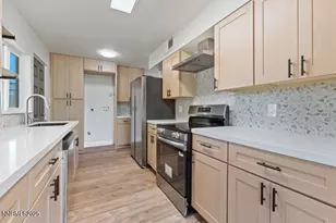 13501 Mt Shasta St, Reno, NV 89506 - Photo 8