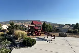 8388 Druids Glen Dr, Reno, NV 89439 - Photo 32