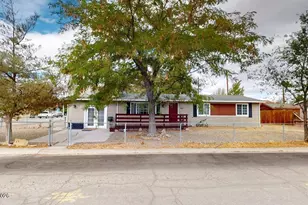375 Elquist Dr, Battle Mountain, NV 89820 - Photo 2
