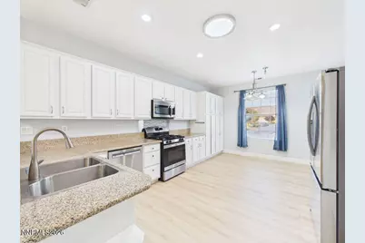 10443 Summershade Lane, Reno, NV 89521 - Photo 12