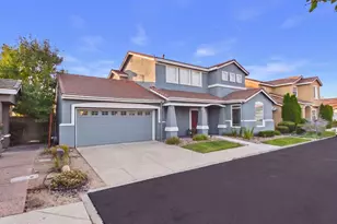 10443 Summershade Ln, Reno, NV 89521 - Photo 2