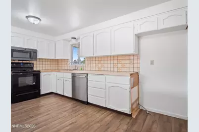 2816 Gillis Way, Carson City, NV 89701 - Photo 6