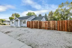 1246 Topaz Ln, Gardnerville, NV 89460 - Photo 4
