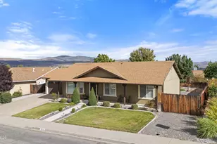 920 Mercedes Dr, Sparks, NV 89441 - Photo 32