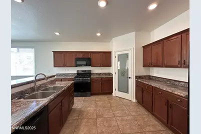 18230 Polar Bear Court, Reno, NV 89508 - Photo 6