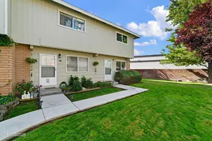 1349 El Dorado Dr, Gardnerville, NV 89410 - Photo 22