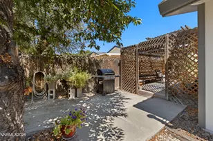 911 Birchwood Cir, Sparks, NV 89434 - Photo 24