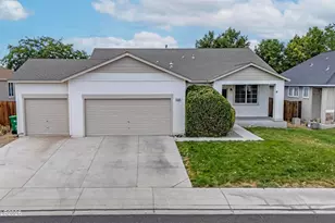 1338 Winnies Ln, Fernley, NV 89408 - Photo 2