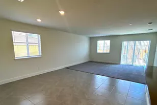 963 Cascade Range Dr, Sparks, NV 89436 - Photo 4