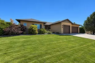 5390 Schreiner Dr, Winnemucca, NV 89445 - Photo 2