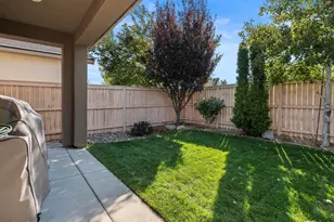 10131 Quintana Dr, Reno, NV 89521 - Photo 36