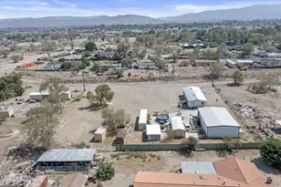 350 Vine St, Fernley, NV 89408 - Photo 6
