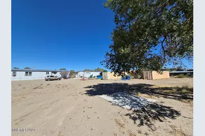 350 Vine Street, Fernley, NV 89408 - Photo 16