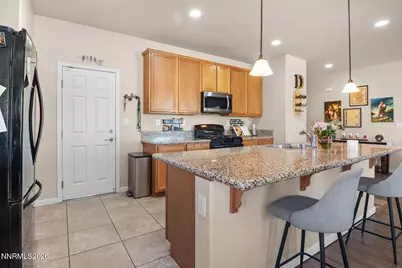 662 Saint Andrews Drive, Dayton, NV 89403 - Photo 2