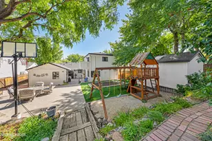 1845 Elmcrest Dr, Reno, NV 89503 - Photo 52
