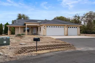 3163 Hannah Calder Ct, Fernley, NV 89408 - Photo 1