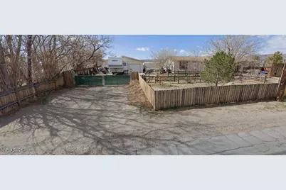 725 Fremont Street, Fernley, NV 89408 - Photo 14