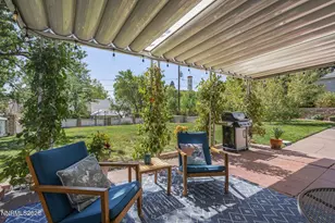 68 Sunnyside Dr, Reno, NV 89503 - Photo 18