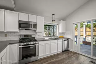 205 Edgewater Pkwy, Reno, NV 89519 - Photo 8