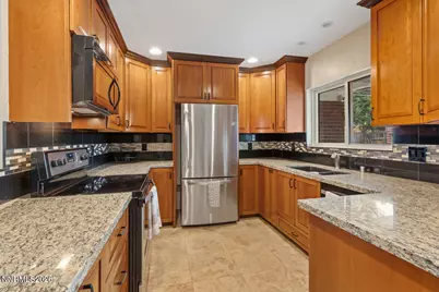 201 Sunnyside Drive, Reno, NV 89503 - Photo 6