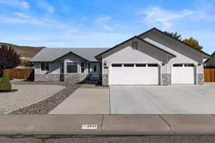 2947 Hot Springs Dr, Minden, NV 89423 - Photo 2