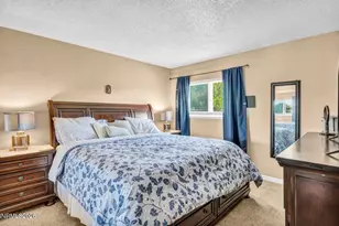 1126 Bradley Square, Sparks, NV 89434 - Photo 2