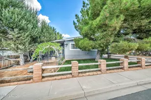 924 Loyola St, Carson City, NV 89705 - Photo 4
