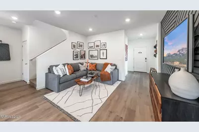 8333 Violet Oak Drive, Reno, NV 89506 - Photo 4
