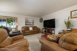 1393 Jobs Peak Dr, Gardnerville, NV 89460 - Photo 4