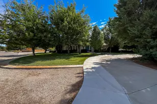 875 Taos Ct, Fallon, NV 89406 - Photo 6