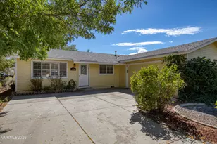128 Empire Rd, Dayton, NV 89403 - Photo 2