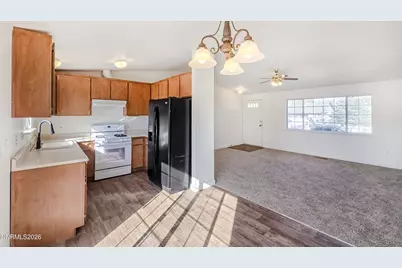 577 Yellow Jacket Road, Dayton, NV 89403 - Photo 2