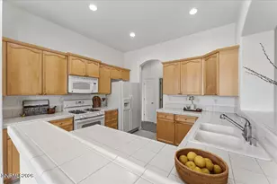 2545 Baton Dr, Reno, NV 89521 - Photo 10