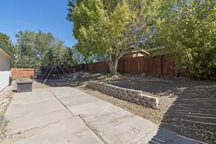 5687 Peach Ct, Sun Valley, NV 89433 - Photo 22