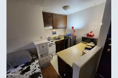 2450 Lymbery Street, Reno, NV 89509 - Photo 2