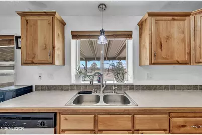5285 Lemon Street, Silver Springs, NV 89429 - Photo 20