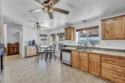 5285 Lemon Street, Silver Springs, NV 89429 - Photo 16