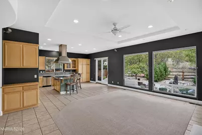 7701 Autumn Ridge Circle, Reno, NV 89523 - Photo 8