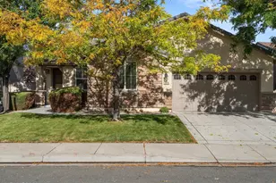 10819 Oakhaven Dr, Reno, NV 89521 - Photo 2