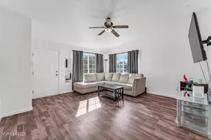 6993 Haydn Ct, Sun Valley, NV 89433 - Photo 6